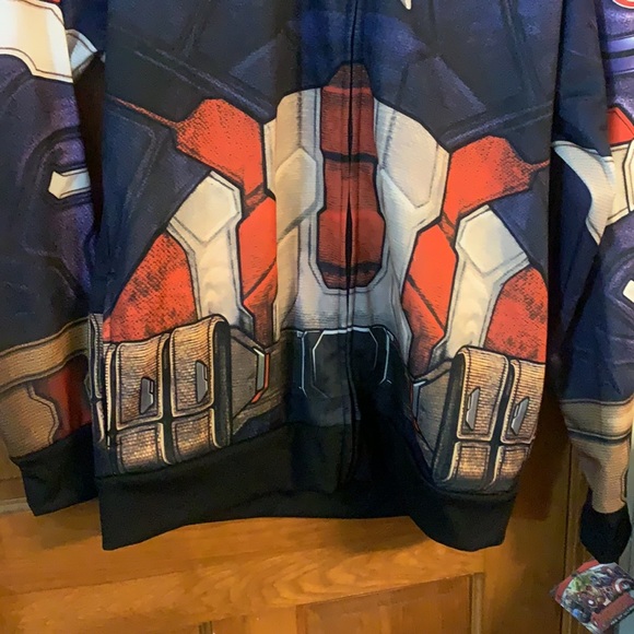 New MarvelAvengers Age Of Ultron Hoodie Mask L NWT - Picture 2 of 3